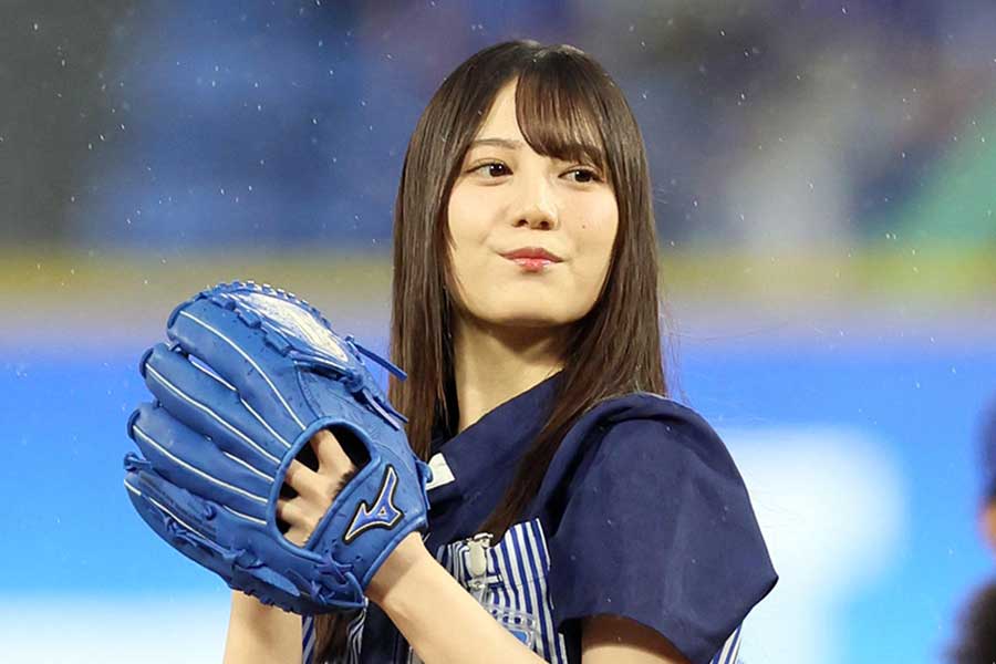 日向坂46の小坂菜緒がDeNA対阪神の始球式に登場！結果は？