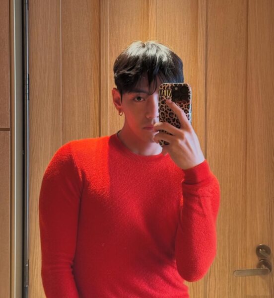 BTS(防弾少年団)のVがパリでの近況を報告、ファンの反応は？