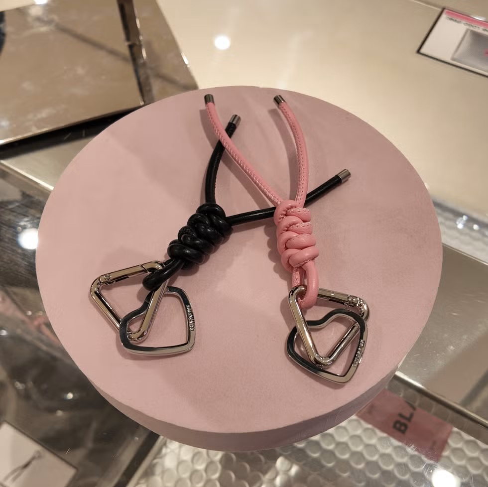 BLACKPINKのポップアップが東京・大阪で開催！どんなアイテムが販売されるか調べてみた！
