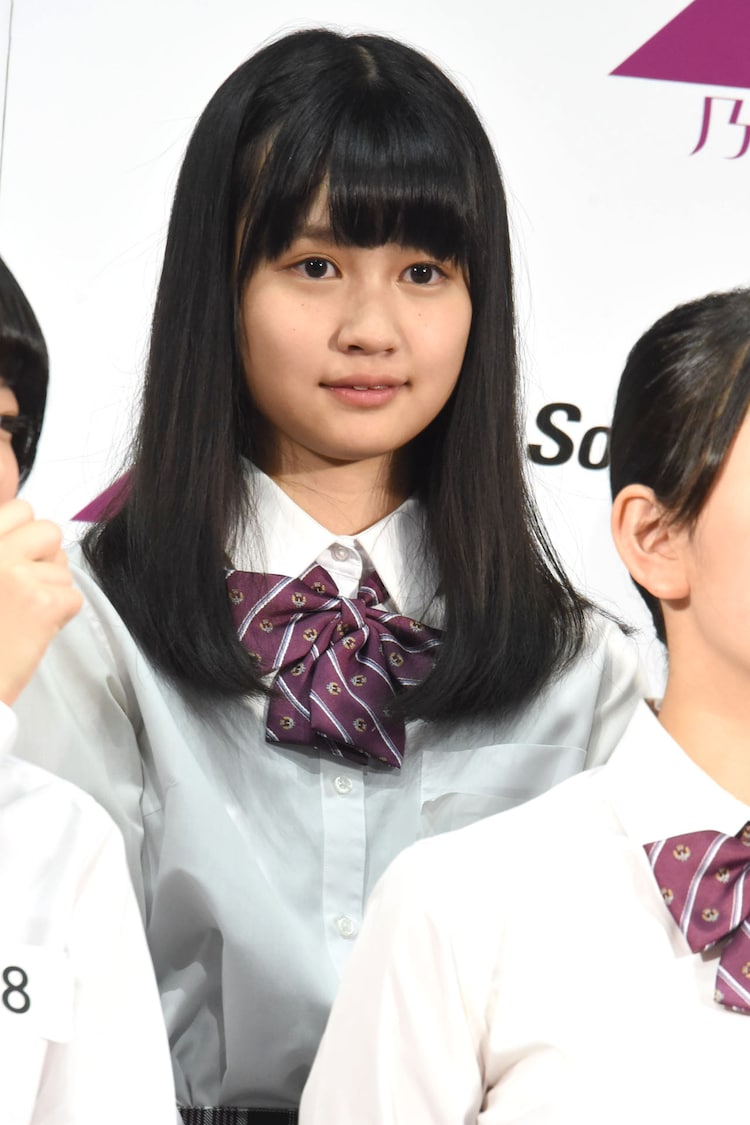 乃木坂46の中村麗乃が卒業セレモニーを開催、ファンの反応は？