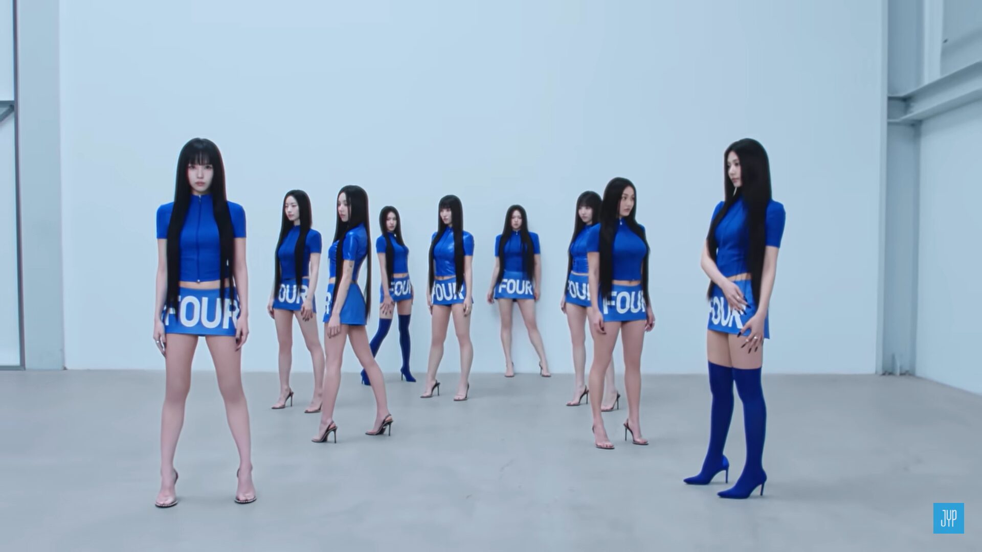 TWICEがアルバムタイトル曲のMVを公開！どんな内容？