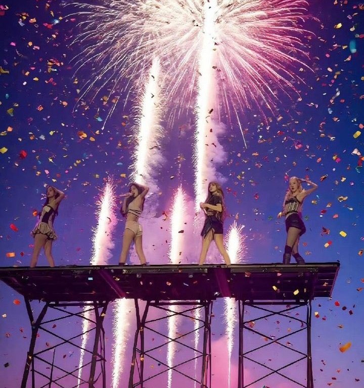 BLACKPINKの新曲「JUMP」のMVが公開2週間で1億回再生突破！ファンの反応は？