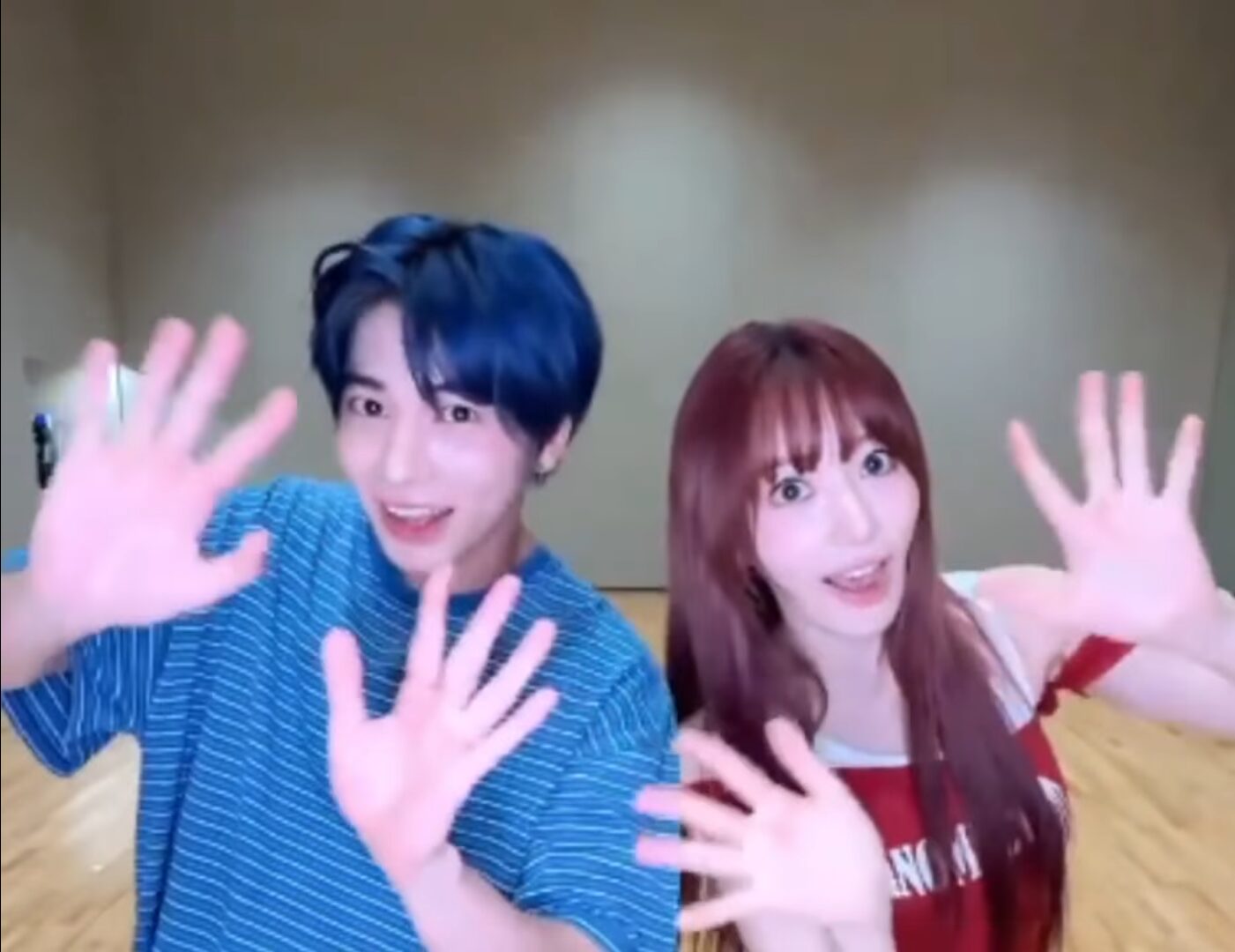 TOMORROW X TOGETHER(TXT)のTAEHYUNとLE SSERAFIMのSAKURAがダンスコラボした動画を公開！ファンの反応は？