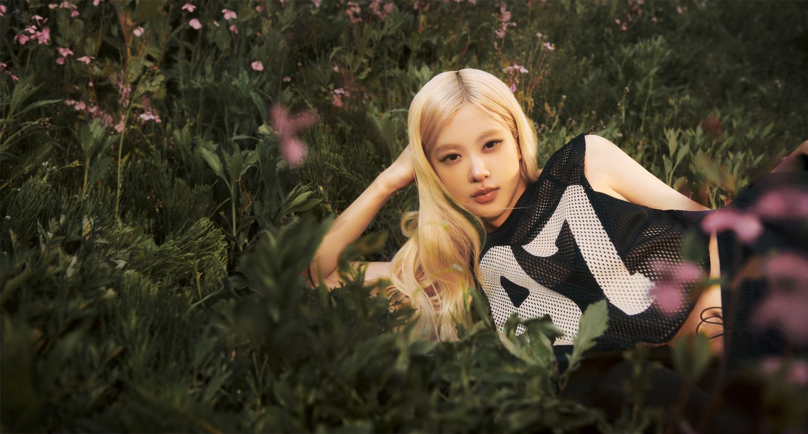 BLACKPINKのロゼとプーマがコラボ！限定アイテムを見逃すな！