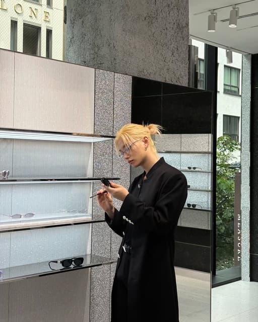 Stray Kidsのフィリックスが銀座に登場！駆け付けたファンで銀座はカオスに！