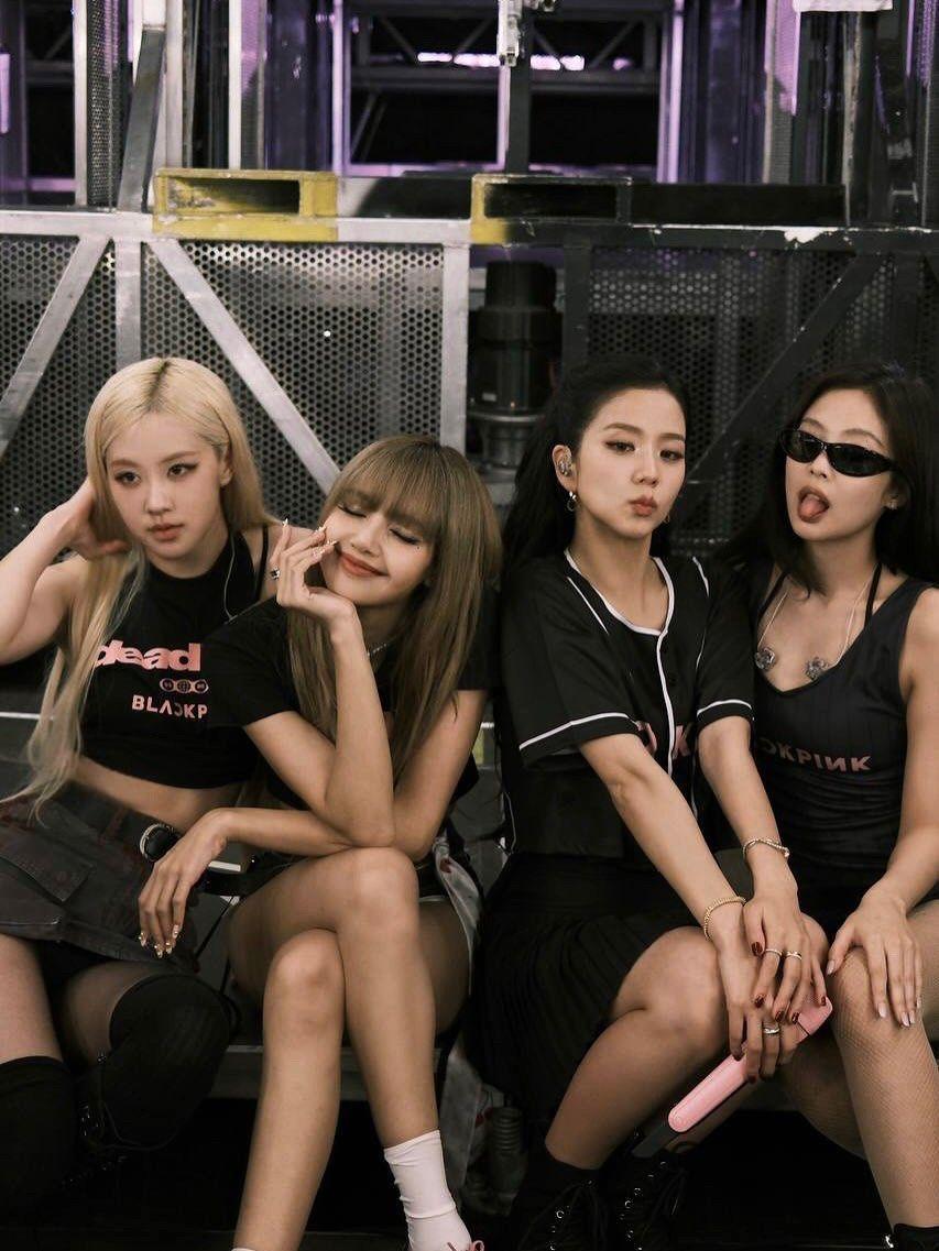 BLACKPINKのジェニーがスペイン・イビサ島のクラブにサプライズ登場!ファンの反応は?