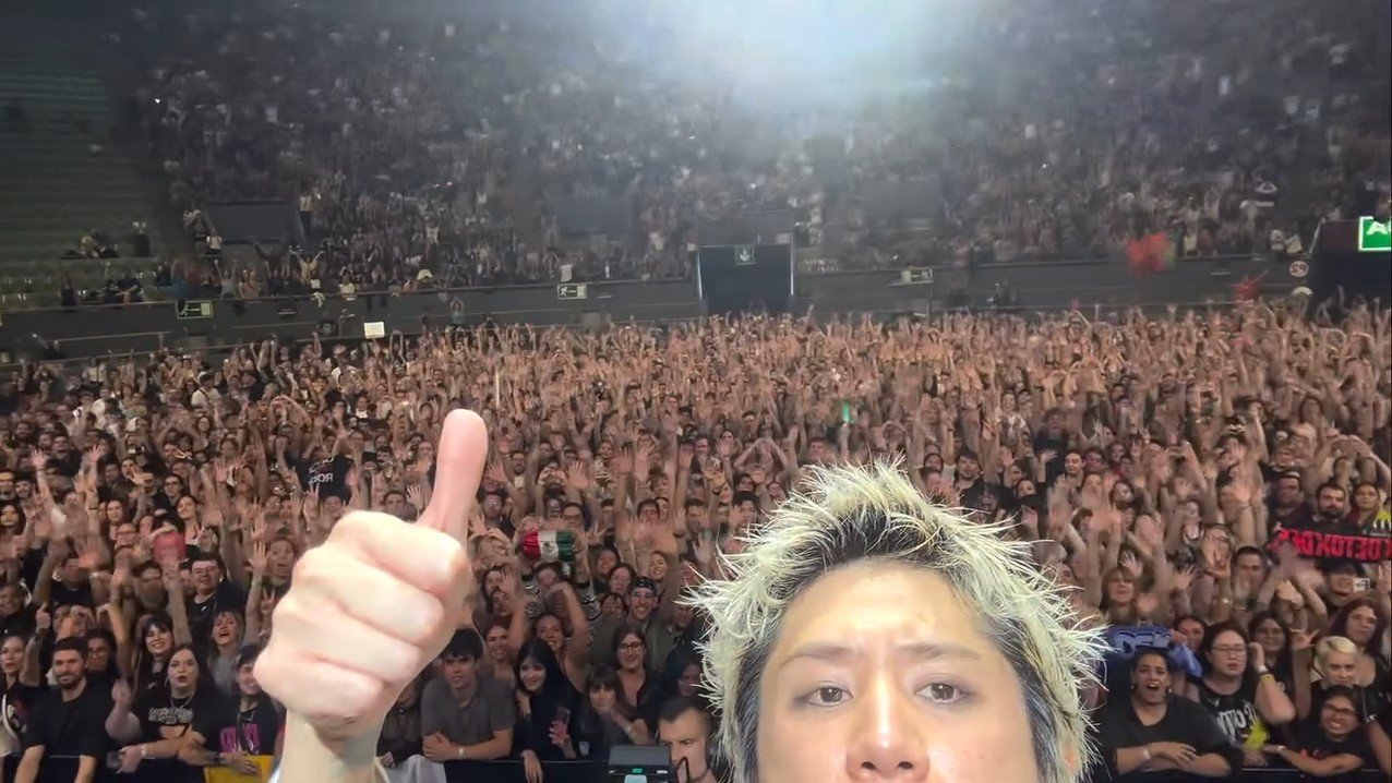ONE OK ROCK(ワンオク)のTAKAがスペイン・マドリード空港でトラブルに？何があった？