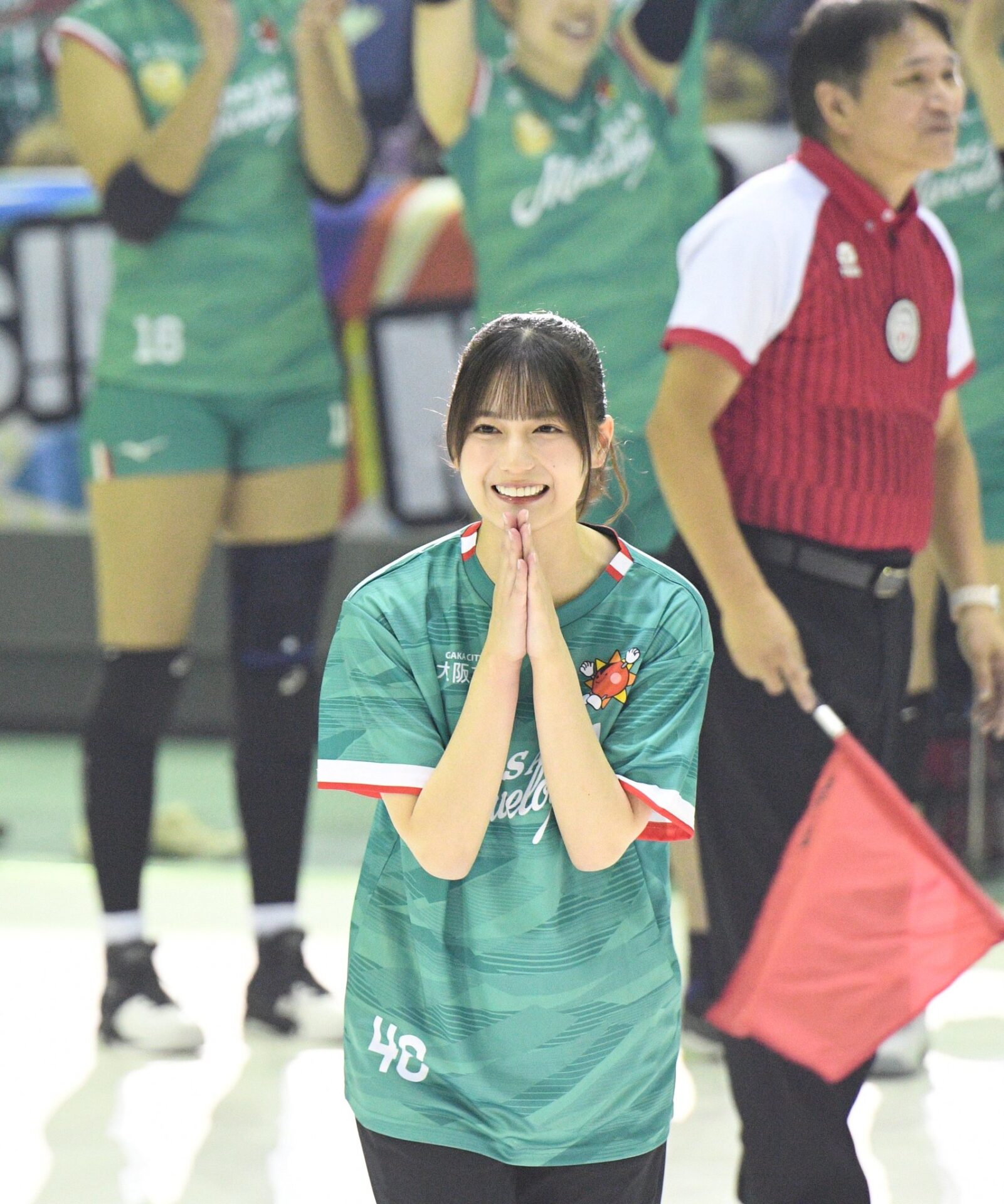 日向坂46の小坂菜緒がSVリーグの始球式に登場!バレーボール経験のアイドルって少ない?