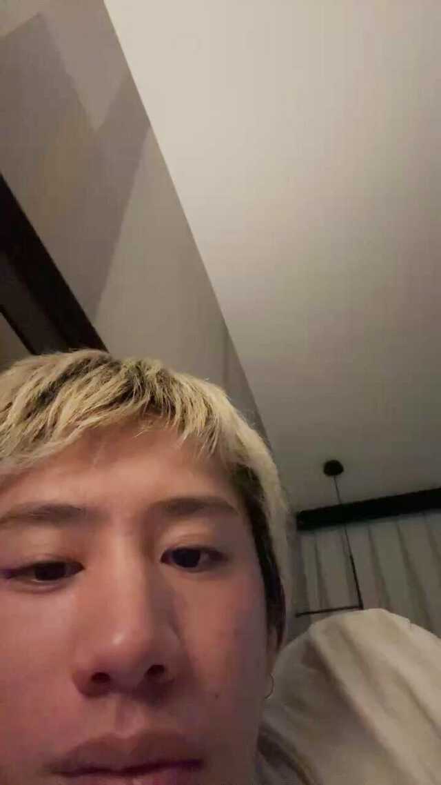 ONE OK ROCK(ワンオク)のTAKAがスペイン・マドリード空港でトラブルに？何があった？