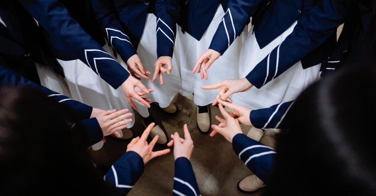 乃木坂46の円陣のはじまりは？拍手の回数にも秘密があった！？