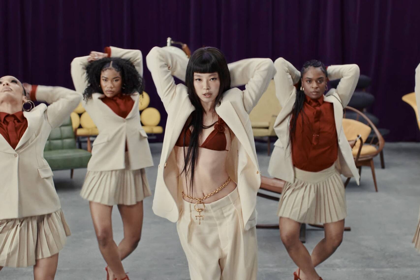 BLACKPINKのジェニーの「ExtraL」のMV再生回数が1億回突破！ファンの反応は？