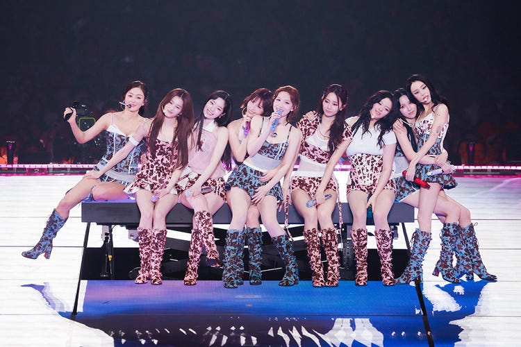 TWICEが令和の女子高生「1日入りたいアイドルグループ」の2位に！その理由は？