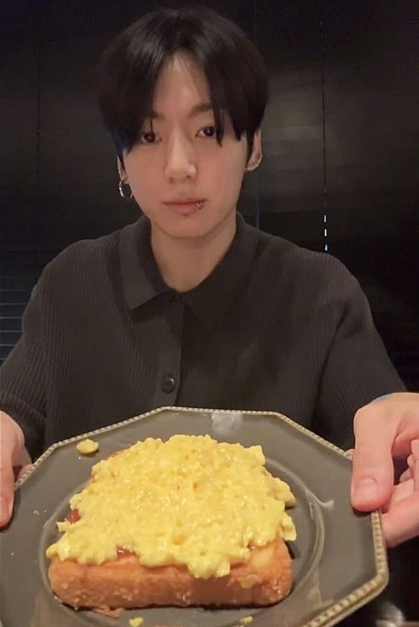 BTS(防弾少年団)のジョングクの料理がプロすぎる!?軍隊での料理経験も!