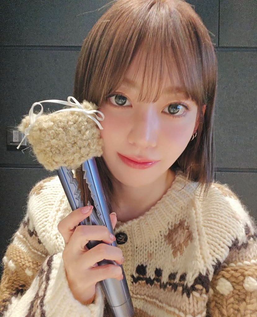 LE SSERAFIMのサクラが編み物プロジェクトを発表!グッズも公開!