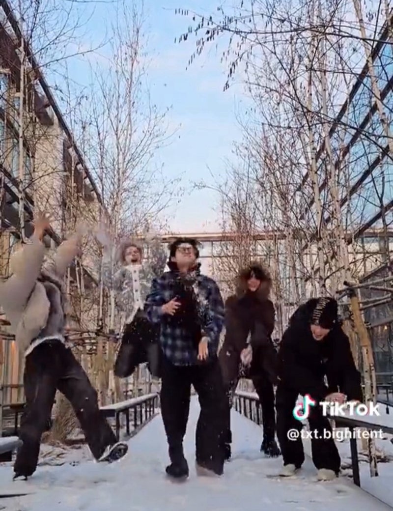 TOMORROW X TOGETHER(TXT)のヨンジュンがソウルの幻想的な雪景色の中でのダンス動画を公開！ファンの反応は？