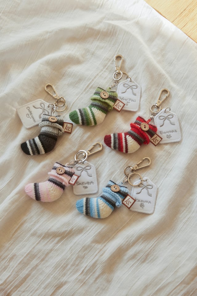 LE SSERAFIMのサクラが編み物プロジェクトを発表!グッズも公開!