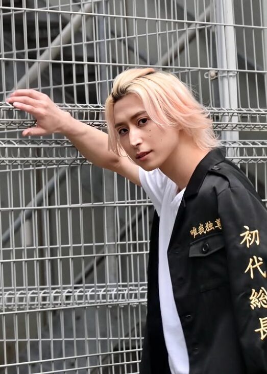 Snow Manの佐久間大介のハロウィンコスプレでメジロマックイーンに!Xの反応は?