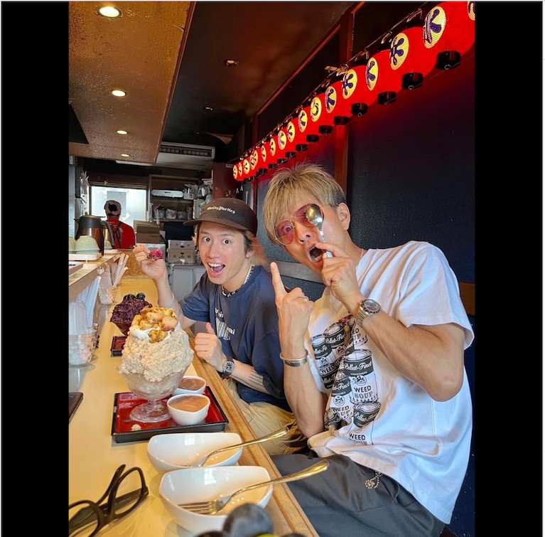 ONE OK ROCK(ワンオク)のTAKAがインスタで木村拓哉とのツーショット写真を公開!ファンの反応は?