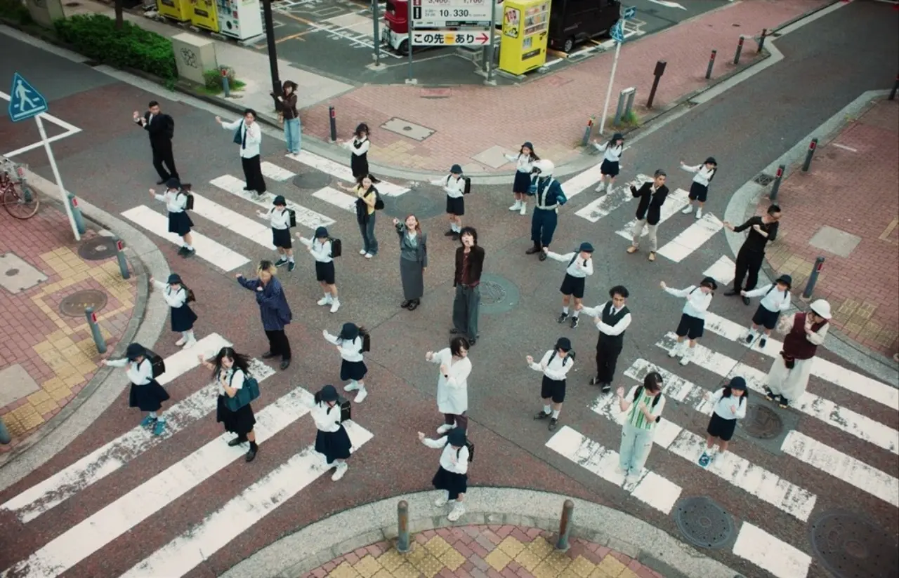 YOASOBIのボーカルikuraがZICOとコラボ！両方のファンの反応は？