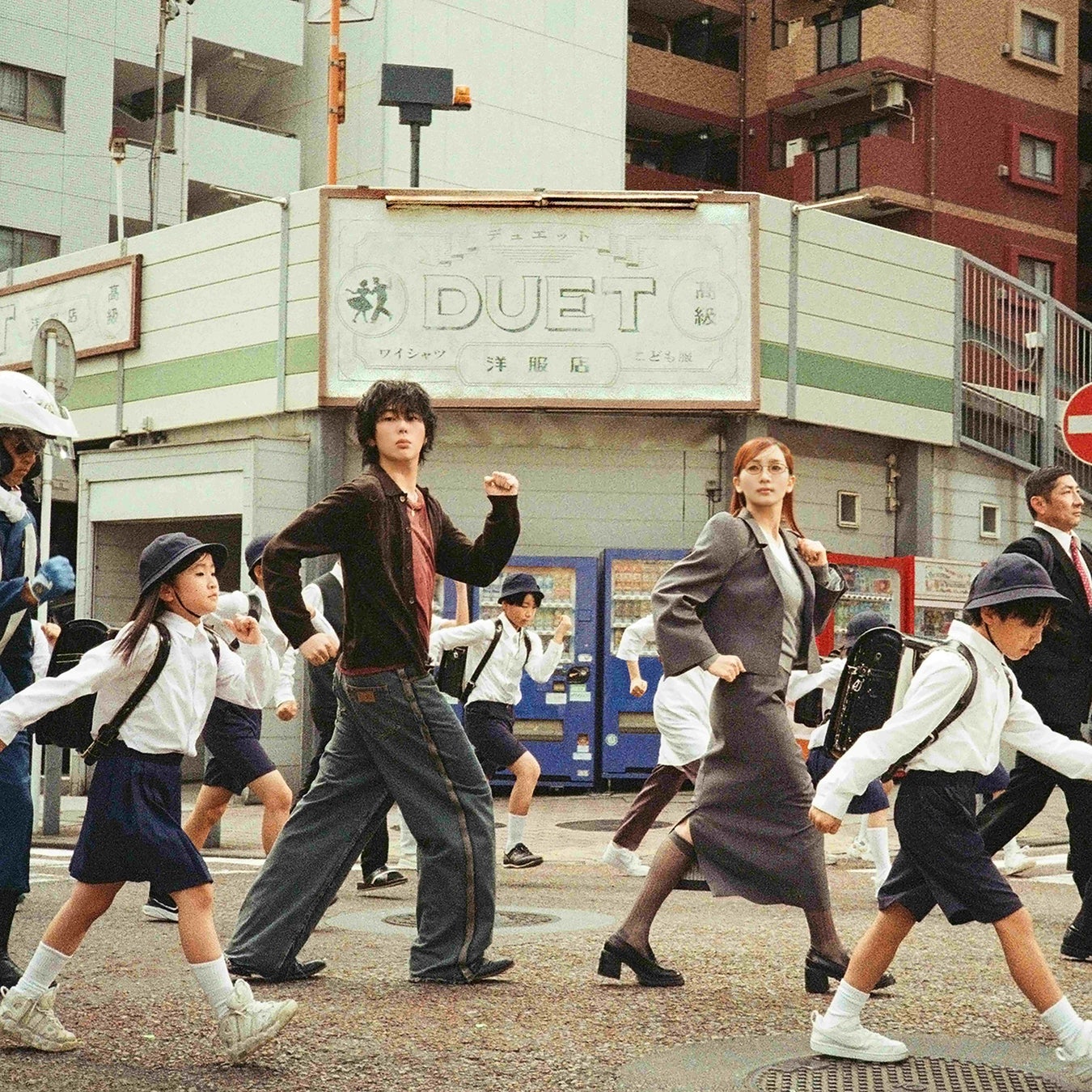 YOASOBIのボーカルikuraがZICOとコラボ！両方のファンの反応は？