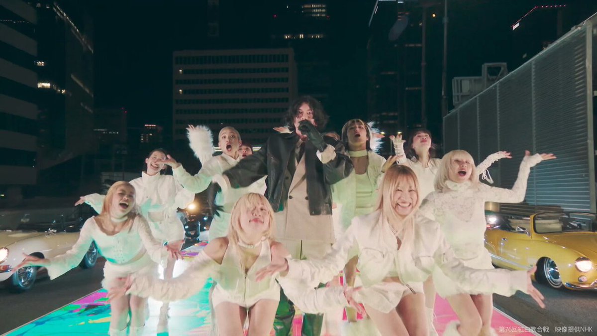 米津玄師が紅白歌合戦でHANAとコラボでパフォーマンス！ネットの反応は？