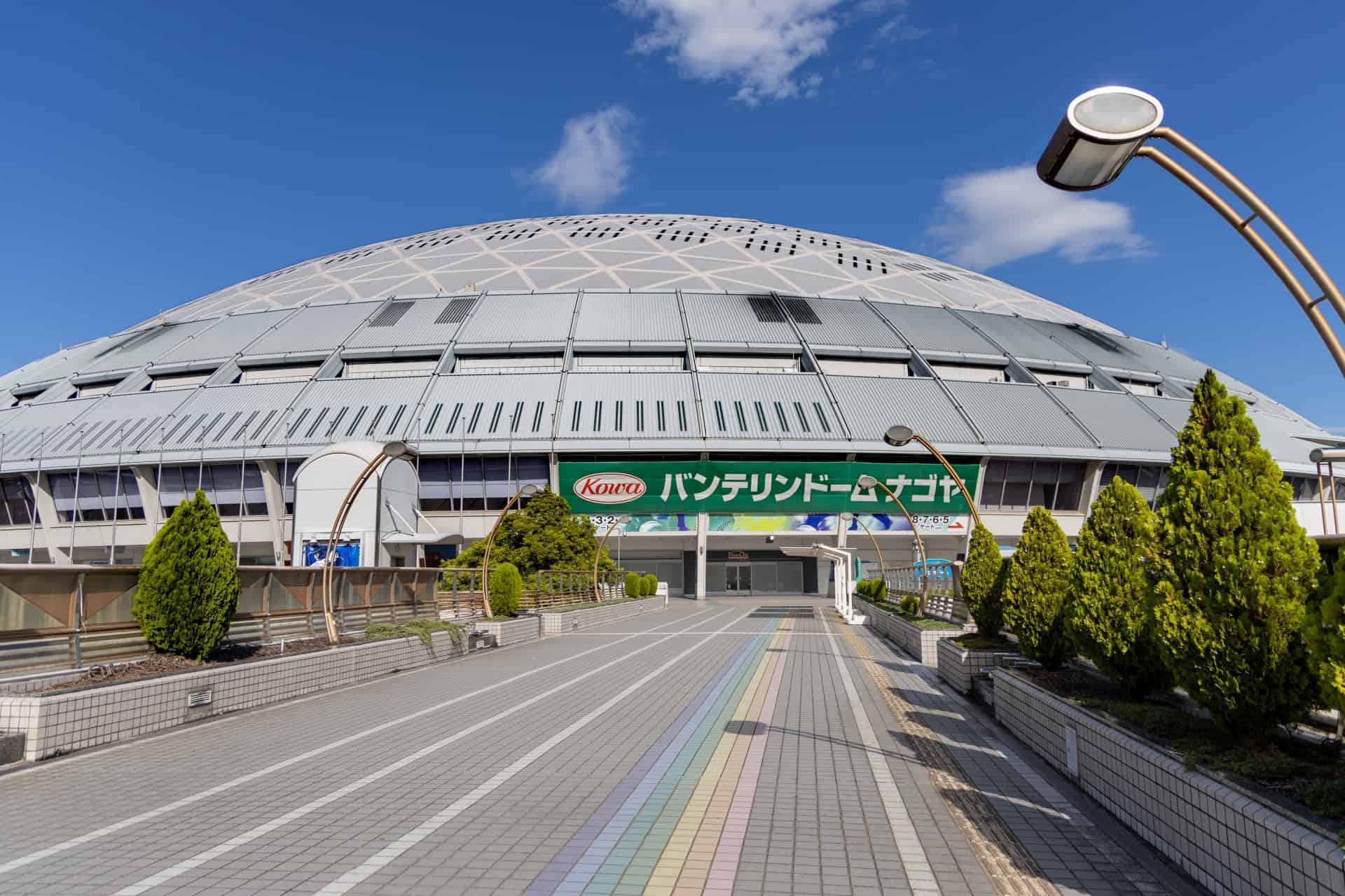 YOASOBIが日本人アーティスト初となるアジア10大ドーム＆スタジアム・ツアー開催！詳細は？