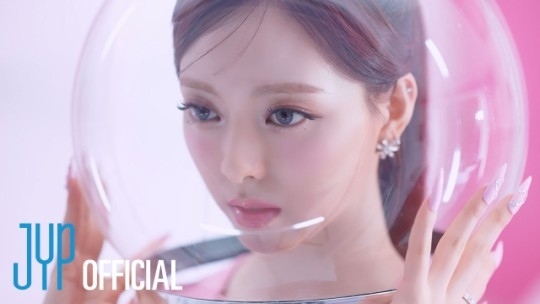 ITZY(イッチ)のユナがソロデビュー準備中?日程は未定だがファンの反応は?