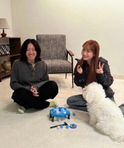 YOASOBIがイラストビジュアルをイラストレーターの清已に更新！ファンの反応は？