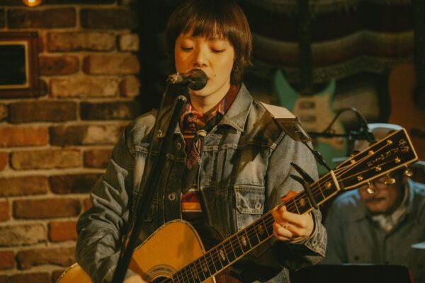 あいみょんがバンド結成!大型新人バンド(笑)OJAMASHIMA’sとは?