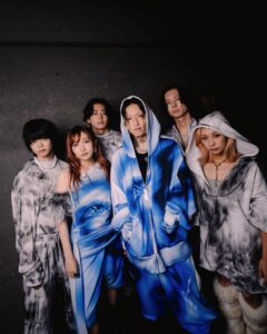 YOASOBIのikuraのソロ活動で囁かれる不仲説でもAyaseとの変わらない絆とは？