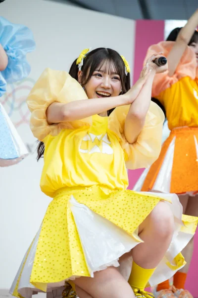 CUTIE STREET︎︎の古澤里紗が姉とのプリクラを公開！ファンの反応は？