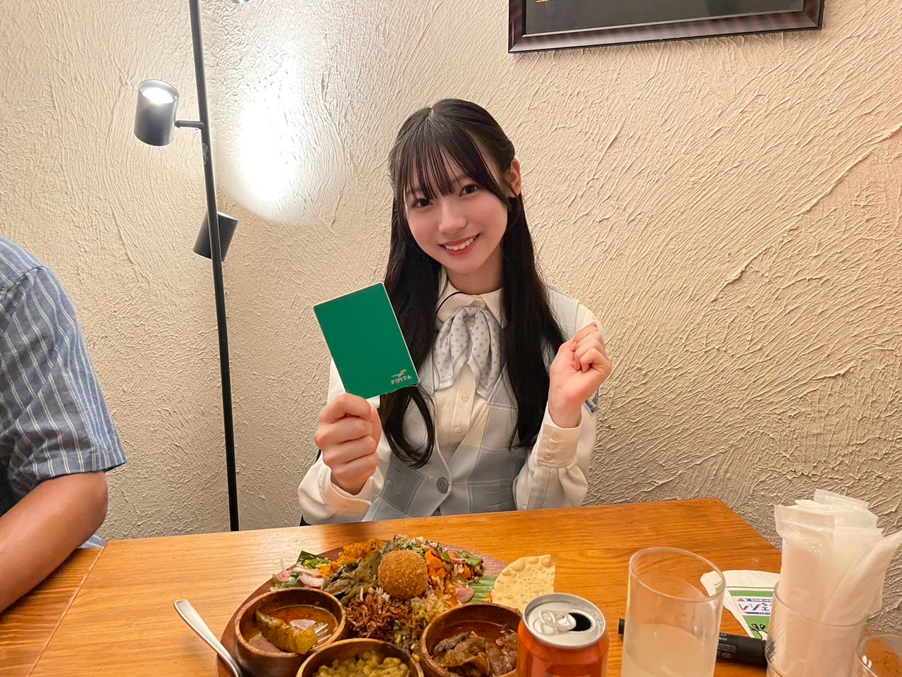 日向坂46の宮地すみれが20歳最初のグラビアでイメチェン!どんなグラビア?