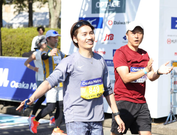 なにわ男子の藤原丈一郎が大阪マラソン５時間切りで完走したので他の芸能人と比べてみた！