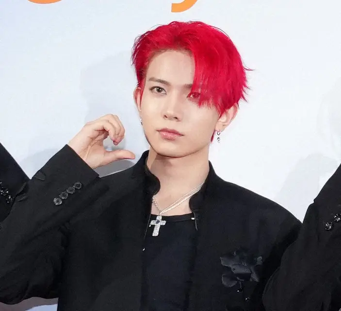 ENHYPEN(エンハイフン)のヒスンが脱退でファンが暴走？抗議デモや国民年金への抗議電話も！