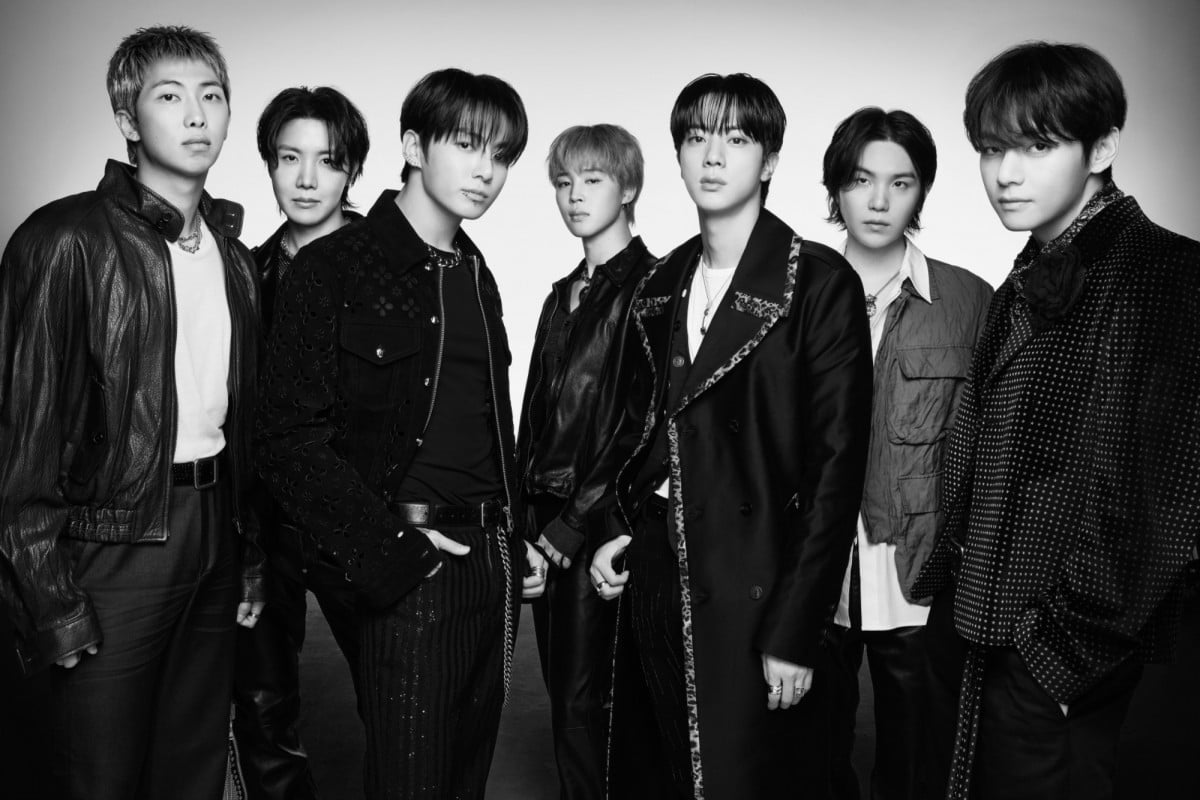 BTS(防弾少年団)が光化門広場でカムバックライブ！４万人が酔いしれた！