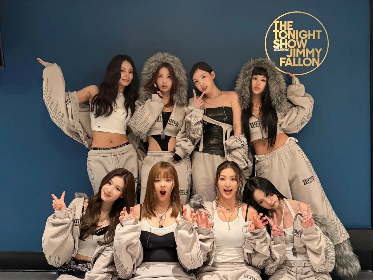 TWICEのモモとジヒョのNYでの雪上ダンス動画が色々な意味でヤバい！ファンの反応は？