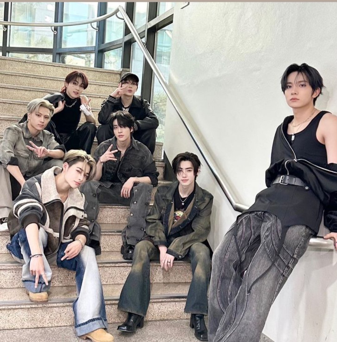 ENHYPEN(エンハイフン)のヒスンが脱退でファンが暴走？抗議デモや国民年金への抗議電話も！