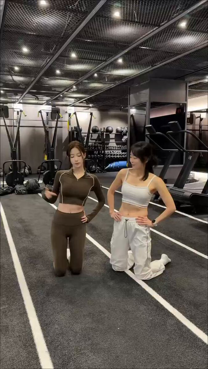 LE SSERAFIMのカズハが腹筋トレーニング動画を公開！実際にやってみる？ファンの反応は？