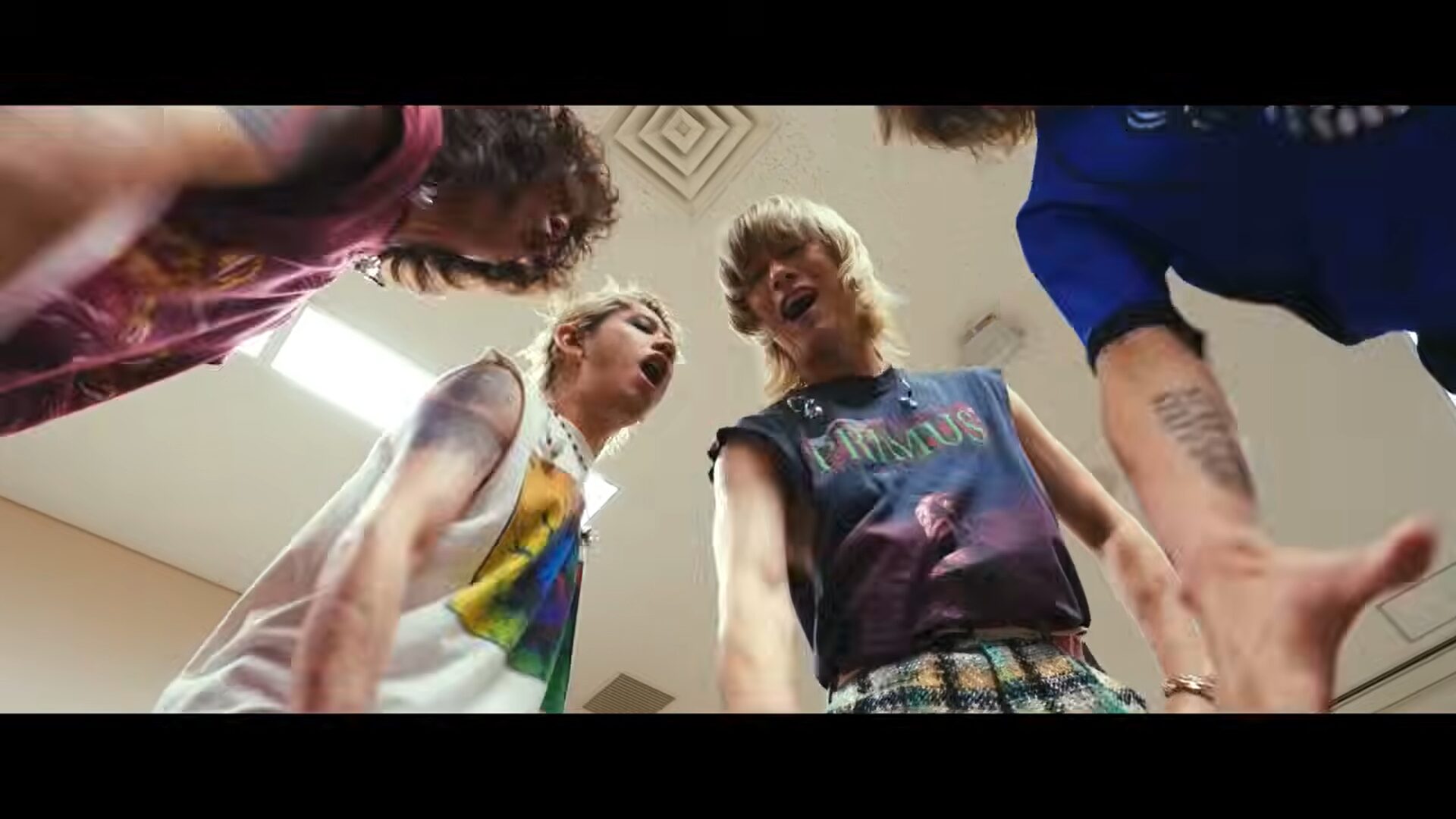 ONE OK ROCK(ワンオク)の日産スタジアム公演が映画化!ファンの反応は?