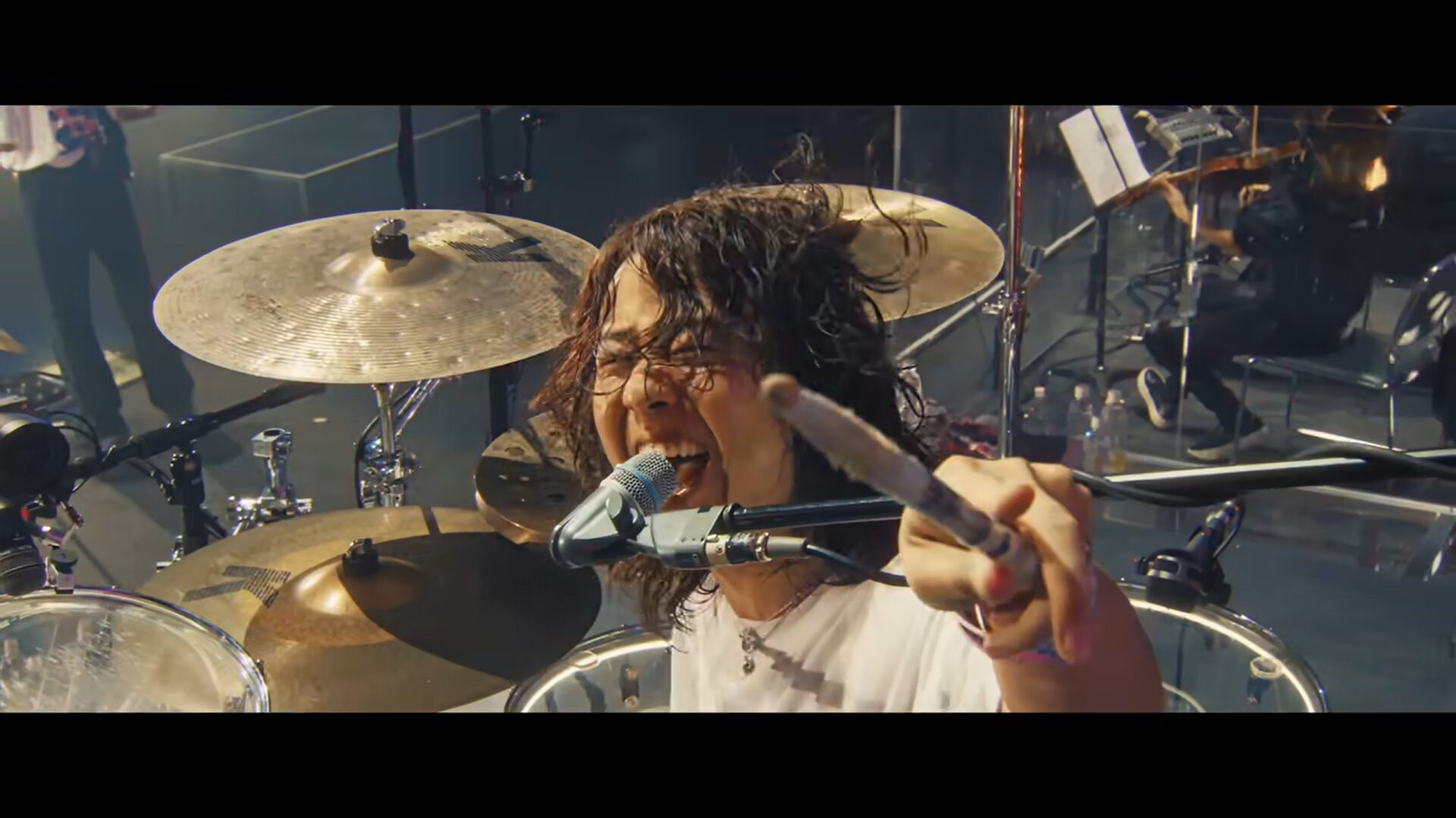 ONE OK ROCK(ワンオク)の日産スタジアム公演が映画化!ファンの反応は?