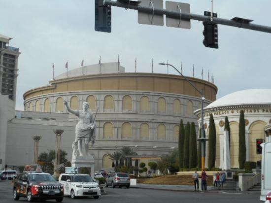 BLACKPINKのリサがK-POP初の初のラスベガス公演が決定！詳細を調べてみた！