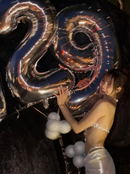 BLACKPINKのリサの20代最後の誕生日パーティーが豪華すぎた！ファンの反応は？