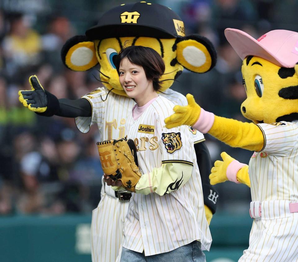 あいみょんが甲子園で始球式！結果はどうだった？