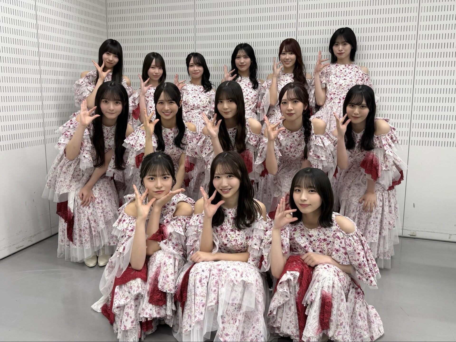 日向坂46の新曲「Kind of love」のMV公開！ファンの反応は？