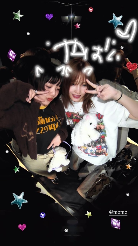 TWICEのモモがあいみょんとの再会プリクラを公開！ファンの反応は？