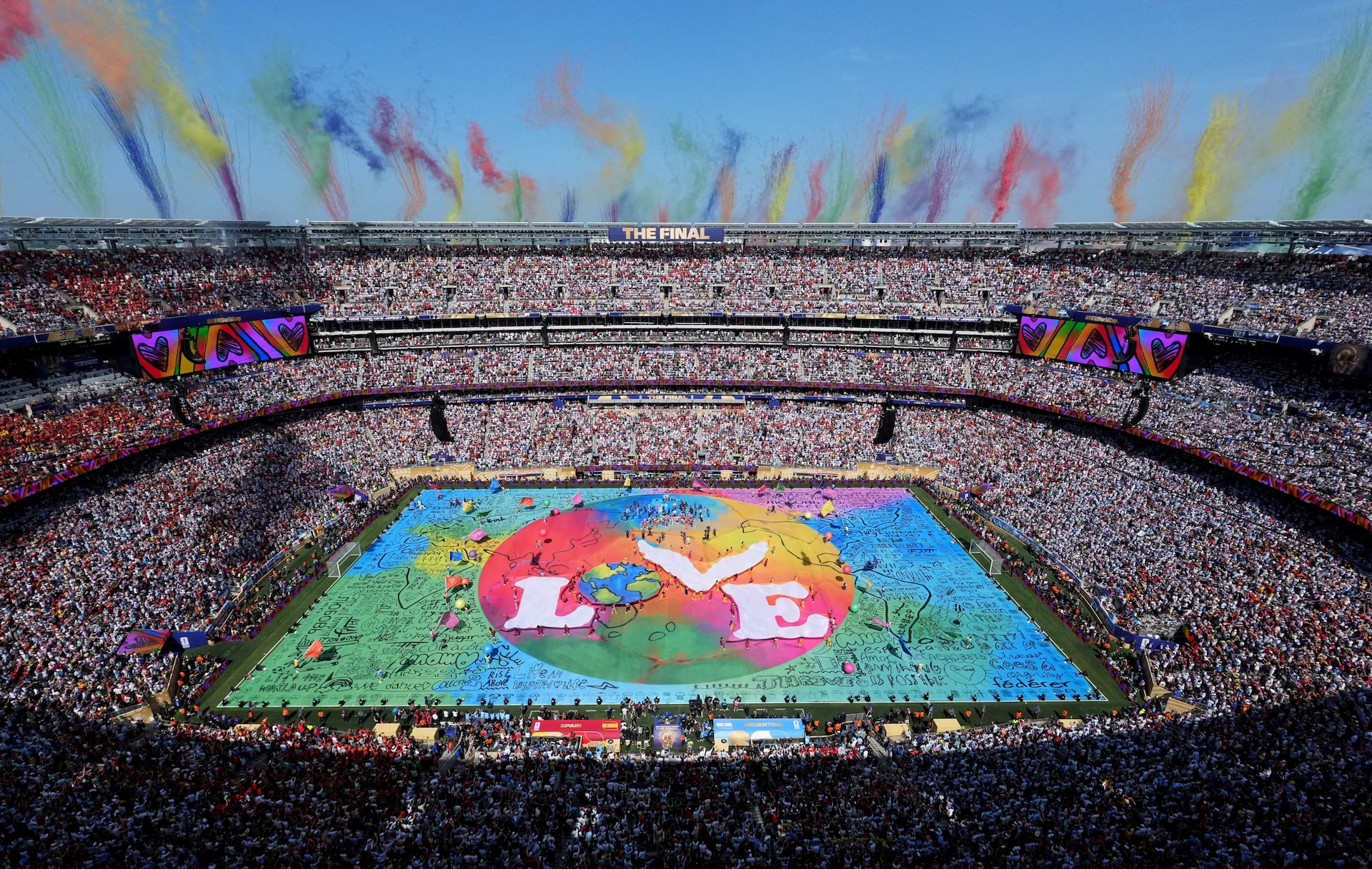 BTS(防弾少年団)がW杯決勝のハーフタイムに登場！マドンナやジャスティン・ビーバーが同じ舞台に！