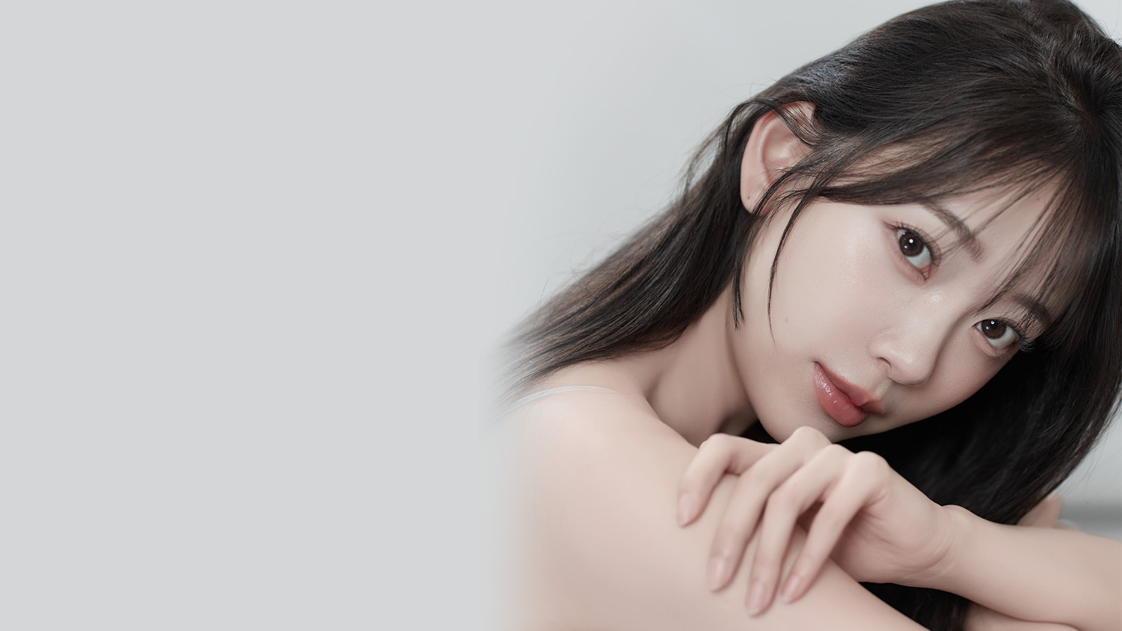 元乃木坂46の堀未央奈が30歳の誕生日に写真集発売!ファンの反応は?