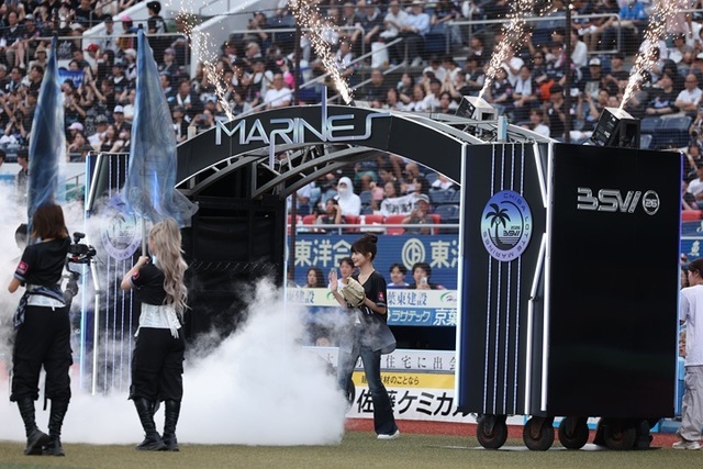 LE SSERAFIM のウンチェがZOZOマリンスタジアムで始球式に登場!ファンの反応は?