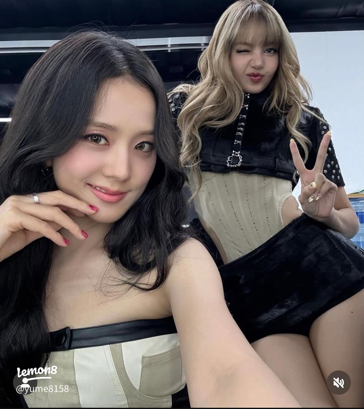 BLACKPINKのジスとリサが新曲を同時リリース!ファンの反応は?