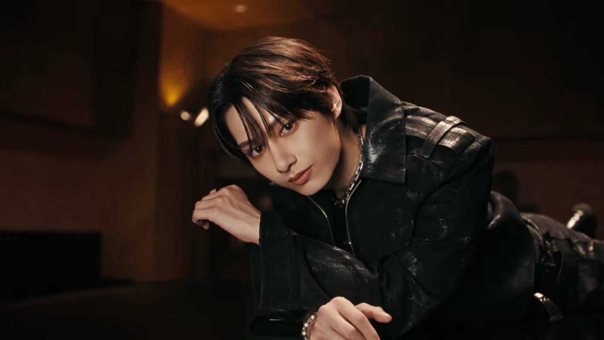 SEVENTEEN ジュン、初の中国EP『9』をリリース!「九命猫妖」にインスピレーションを受けた幻想的な世界